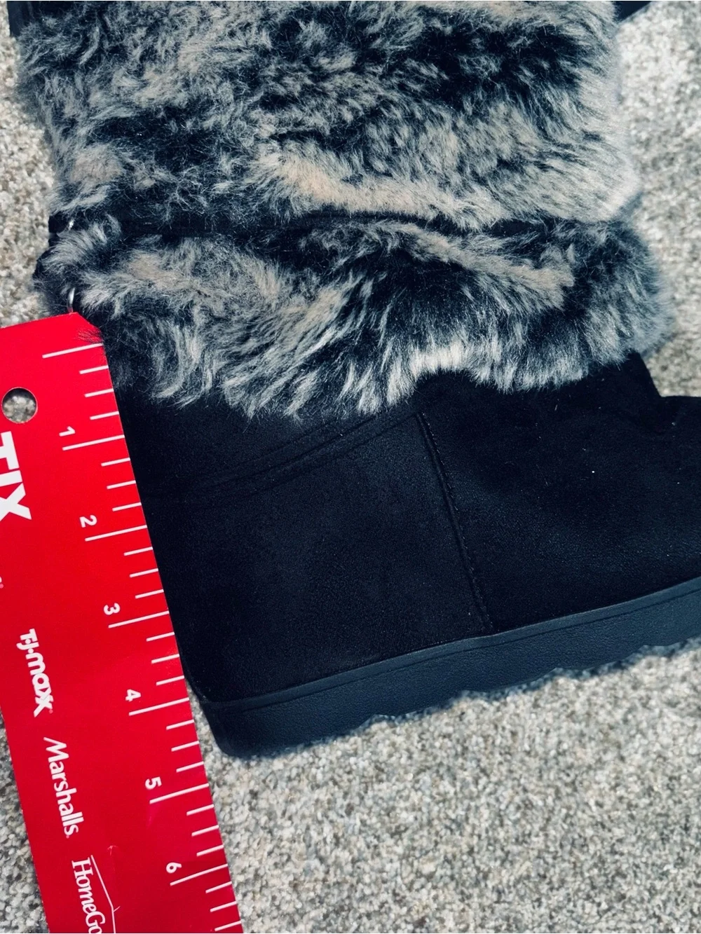 Women's Black Faux-Fur Winter Booties